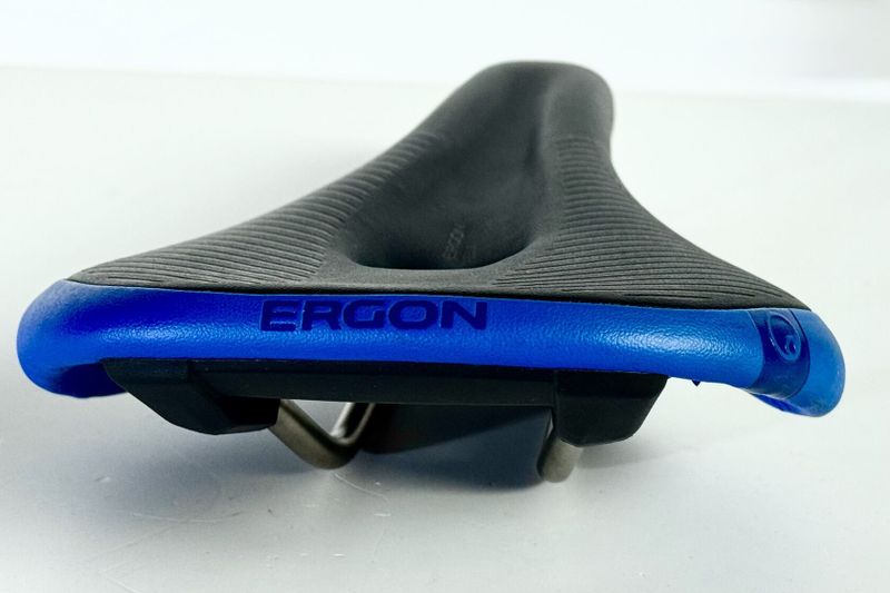 Ergon SM Pro Men pánské sedlo Midsummer Blue