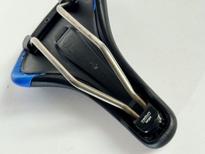 Ergon SM Pro Men pánské sedlo Midsummer Blue