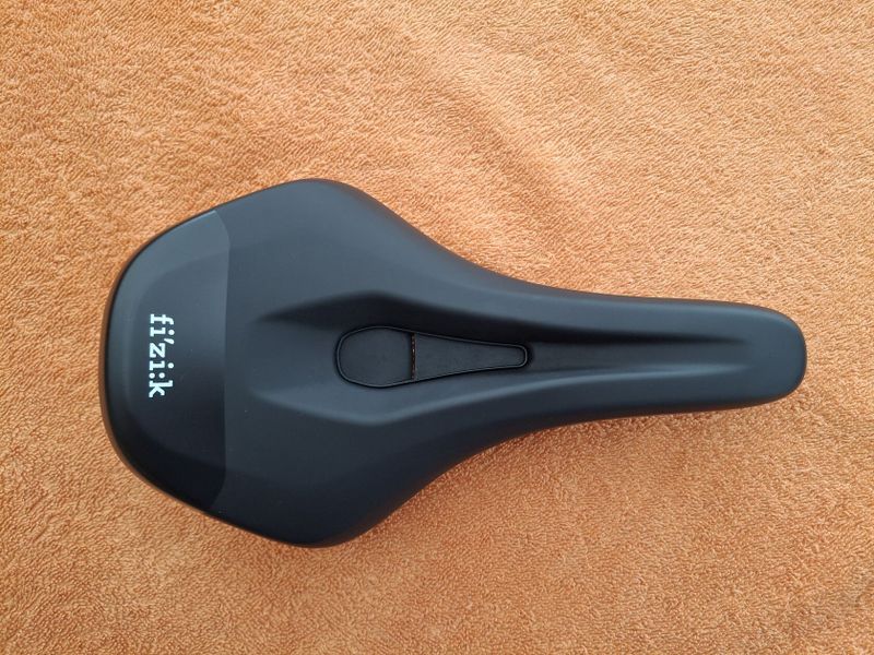 Sedlo Fizik Terra Aidon X5 - Black