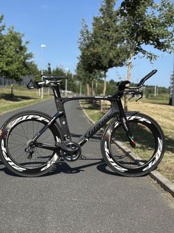 Triatlonový špeciál Wilier Twin Blade na Ultegra Di2, ZIPP 808