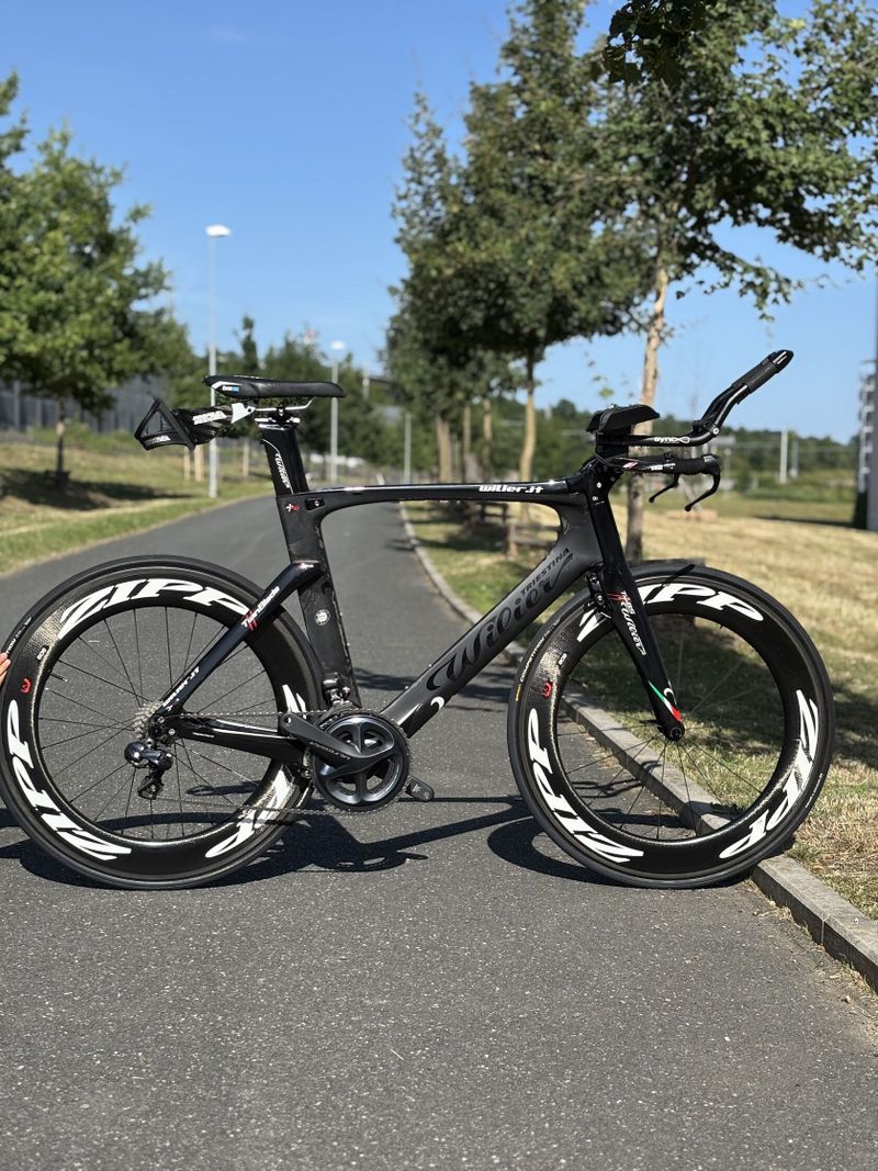 Triatlonový špeciál Wilier Twin Blade na Ultegra Di2, ZIPP 808