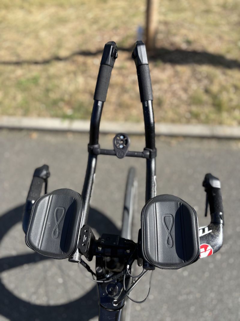 Triatlonový špeciál Wilier Twin Blade na Ultegra Di2, ZIPP 808