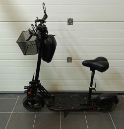 CESTOVNÍ X-Scooters XS04 48V