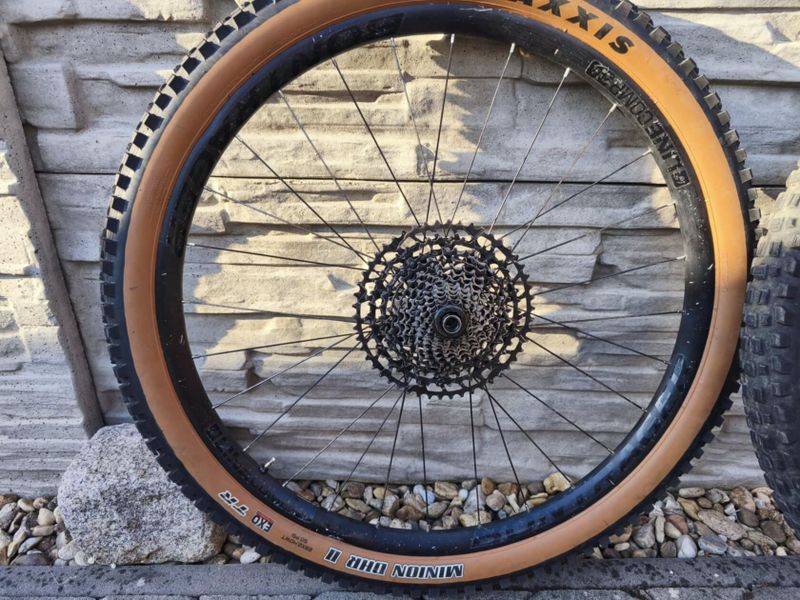 Sada kol Bontrager