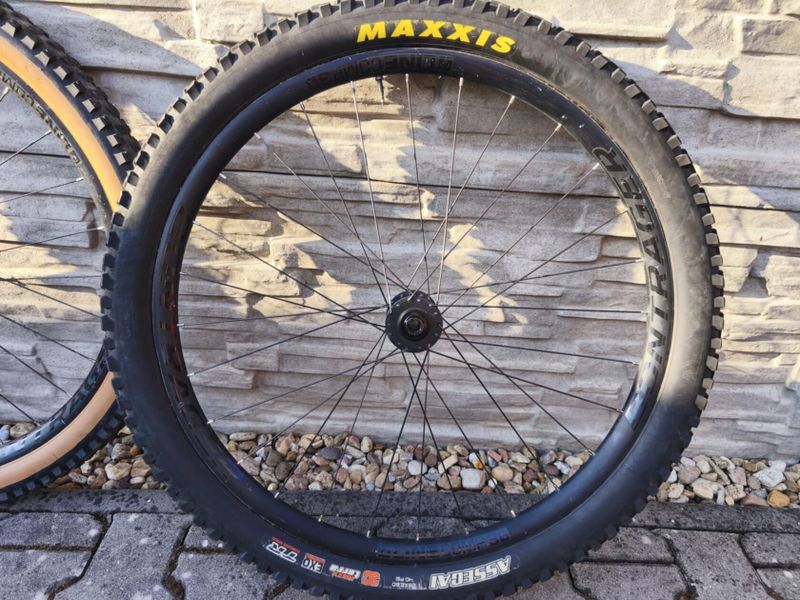 Sada kol Bontrager
