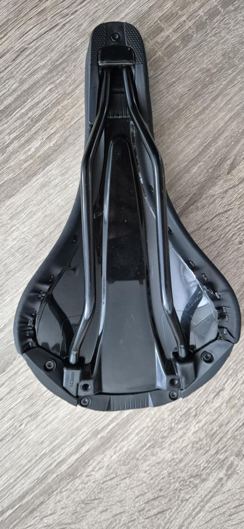 Sedlo Specialized Bridge Sport - 143mm