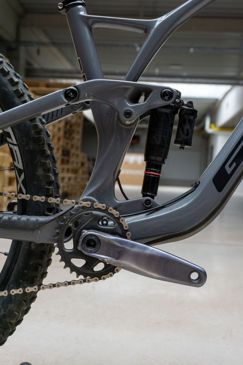 GT Sensor Carbon Custom