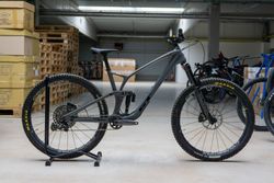 GT Sensor Carbon Custom