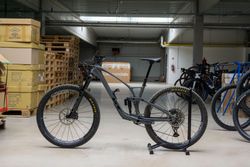 GT Sensor Carbon Custom