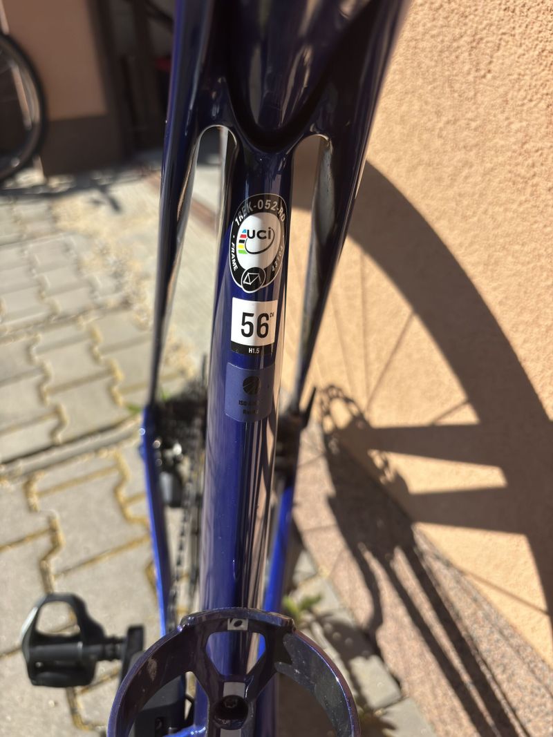 Prodám Trek Madone SL 6 Di2 Gen 6 Hex Blue vel. 56
