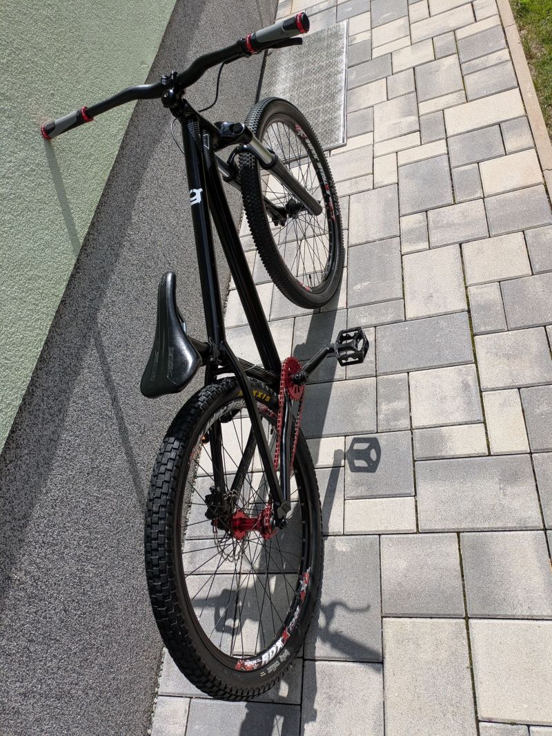 Dirt / Street kolo - Octane One ‘Zirkus’ 