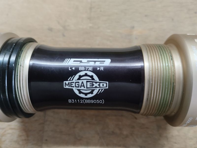Nové středové složení FSA MegaExo BB-9050 24mm