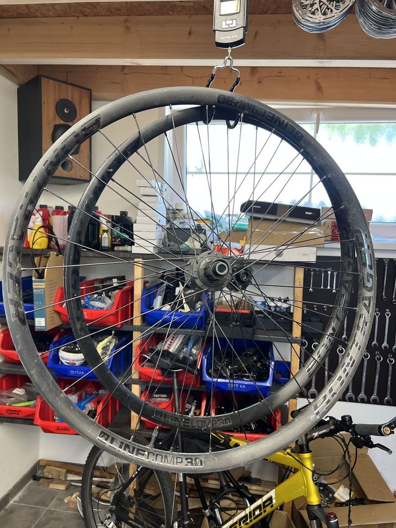 Kola Bontrager Line Comp ALU TLR BOOST