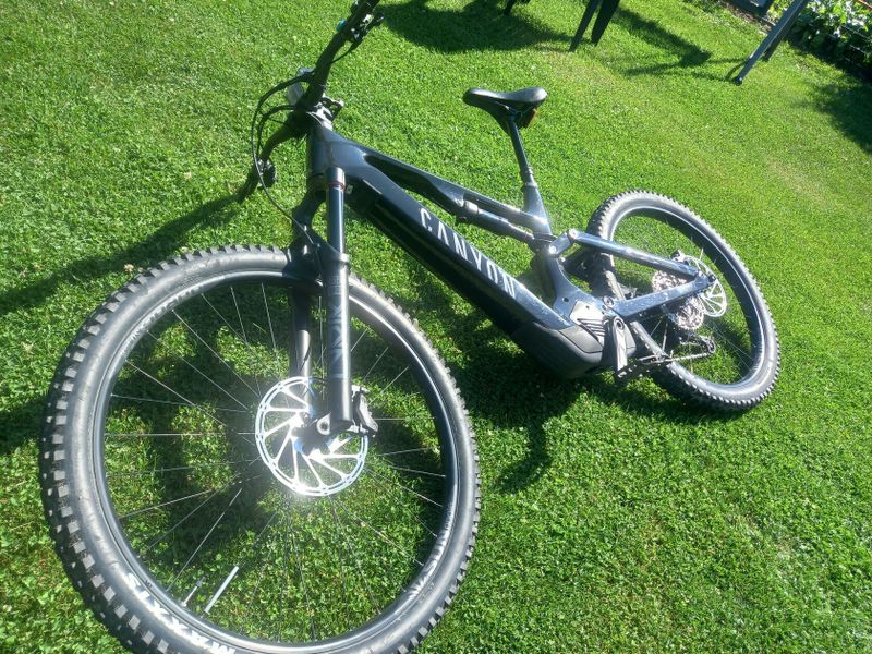 Canyon Spectral:ON CF 7 CARBON 900WH