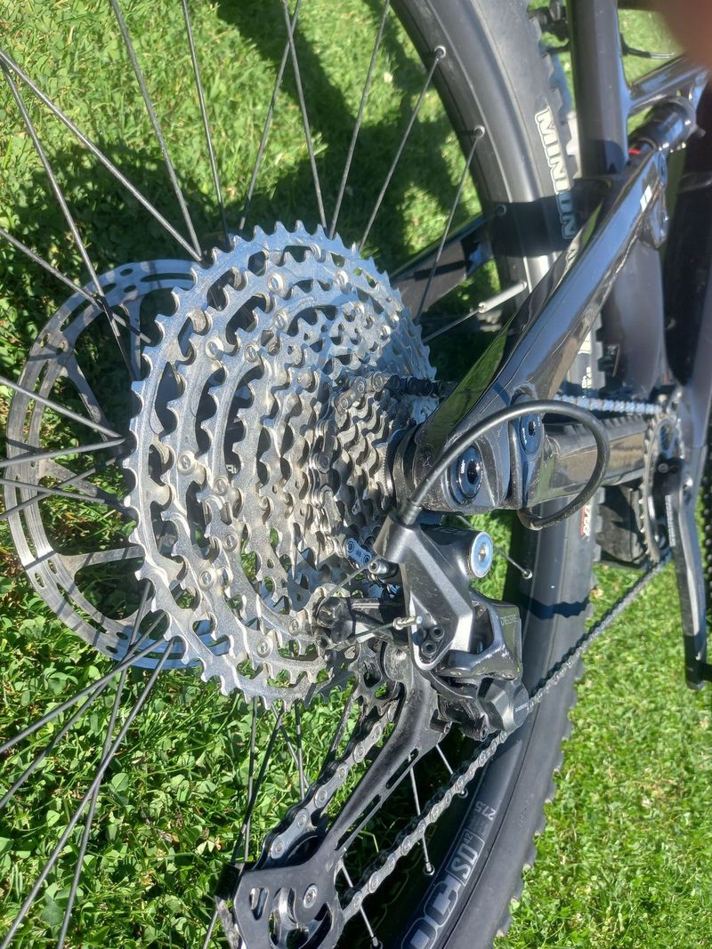 Canyon Spectral:ON CF 7 CARBON 900WH
