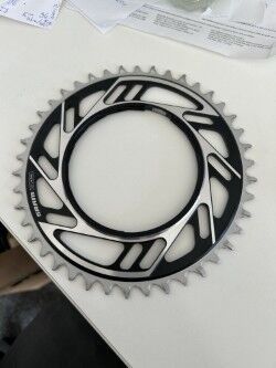Nový převodník SRAM Red pro wattmetr 42z 