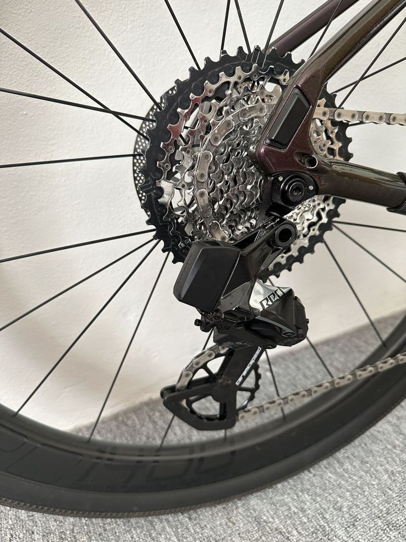 Giant Revolt Sram AXS