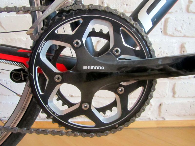 FOCUS CAYO NA Shimano 105, 57 cm. STAV NOVÉHO KOLA