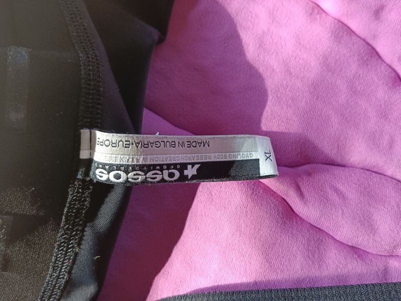 cyklo kraťasy a dres ASSOS, X-BIONIC, GIANT vel.XL XXL 