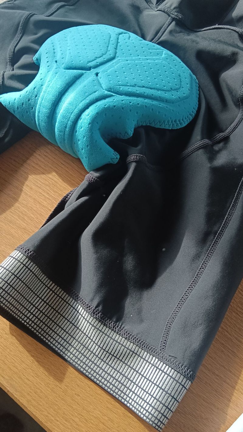cyklo kraťasy a dres ASSOS, X-BIONIC, GIANT vel.XL XXL 