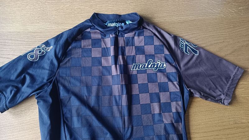 bibky cyklo kraťasy ASSOS Equipe RS a dres MALOJA vel.M