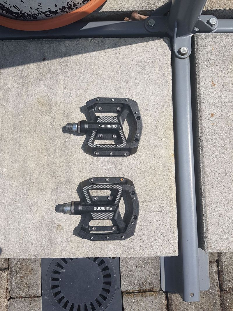 Pedály SHIMANO PD-GR500