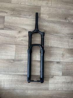 Rock Shox yari 170mm