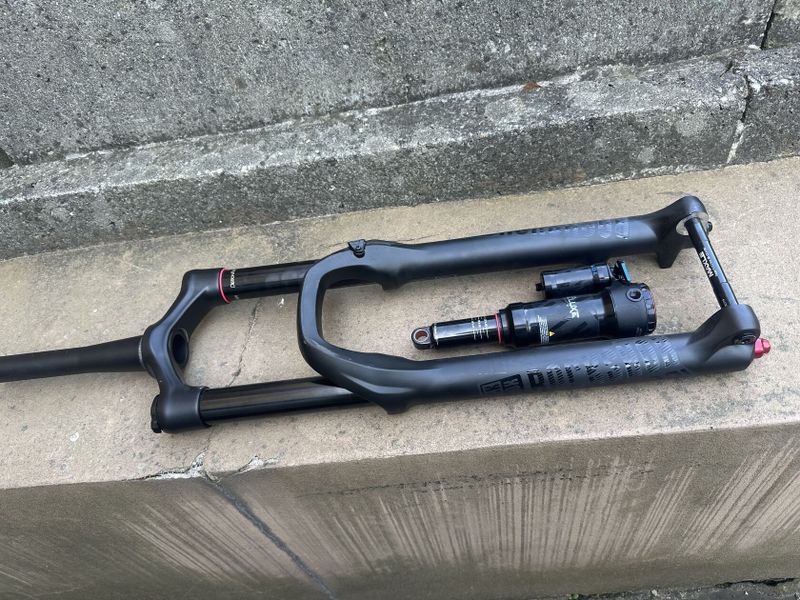 Rock Shox yari 170mm
