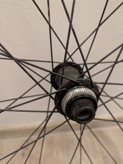 Zapletené kolo 27,5 osa 15x100