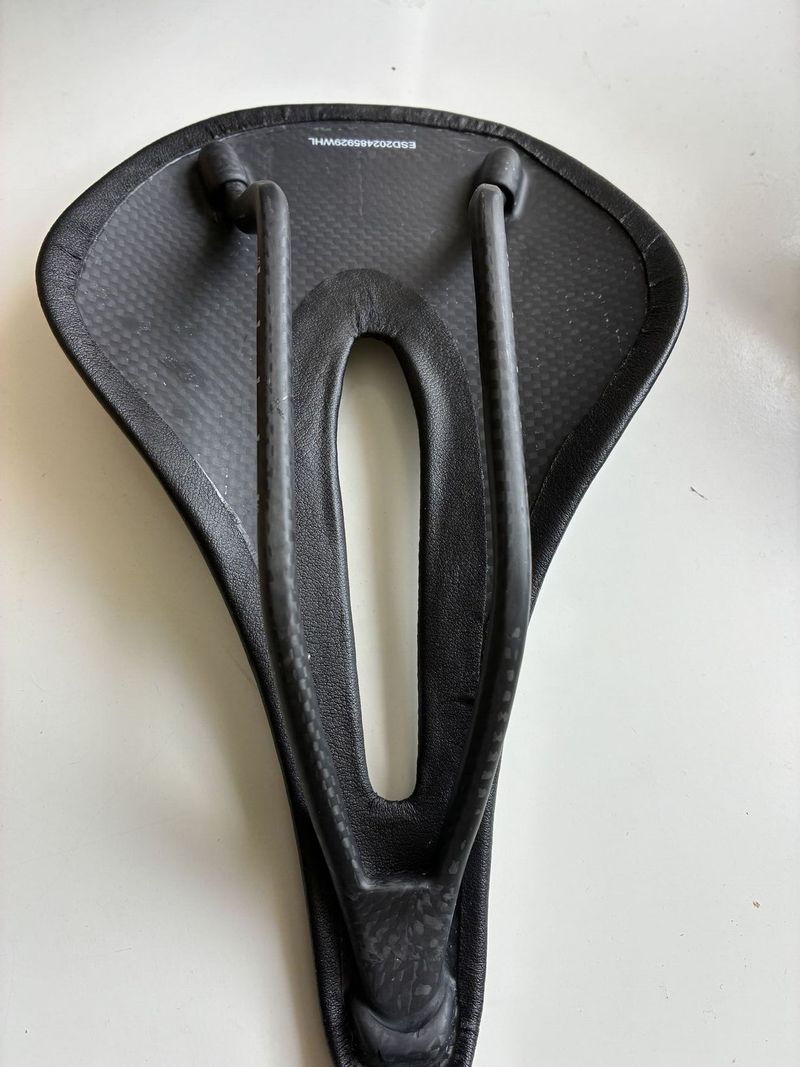 Sedlo Carbon 