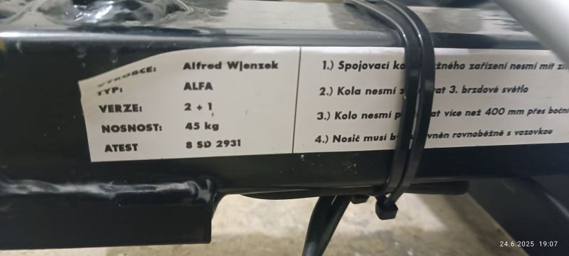 Nosič kol na tažné zařízení Wjenzek
