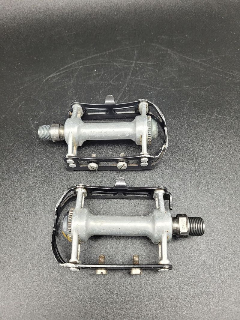 Pedály Campagnolo Super Record - titanové osy