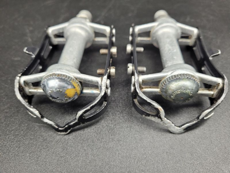 Pedály Campagnolo Super Record - titanové osy