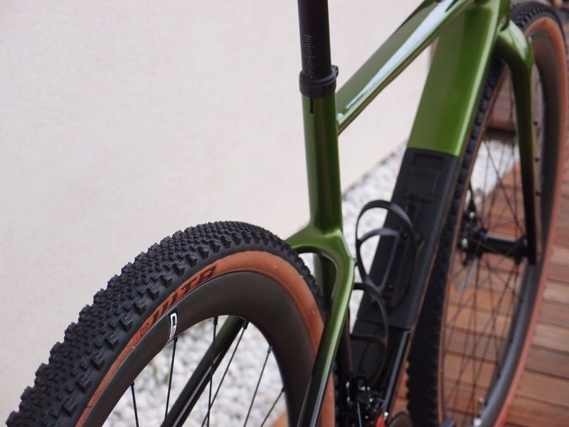 Carbon Gravel Custom 2025, Shimano GRX 2x11, S/M (170-180cm), 8,5 kg, karbon kola