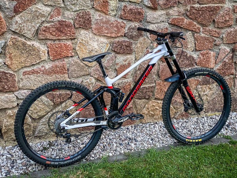 Mondraker Summum vel. L 29"