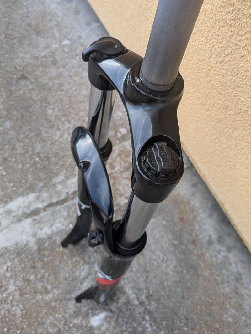 29" vidlice SR Suntour XCT