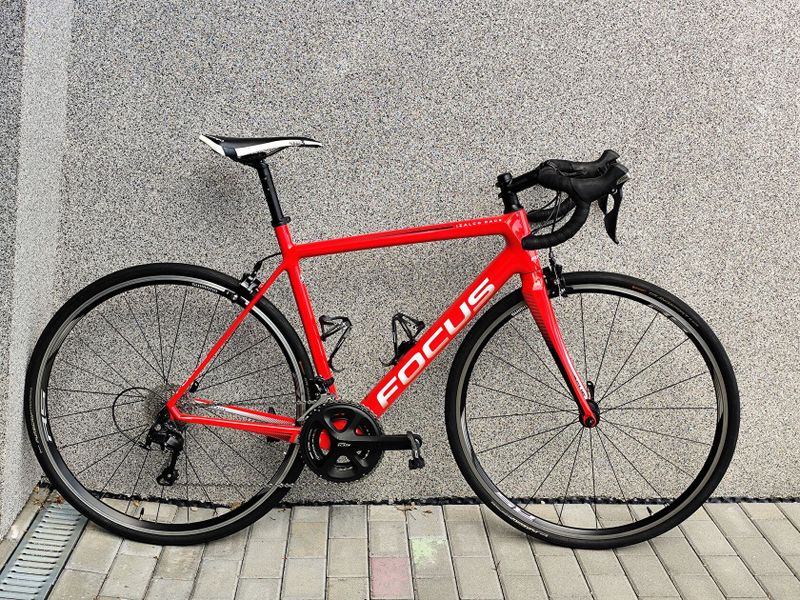 Focus Izalco Race