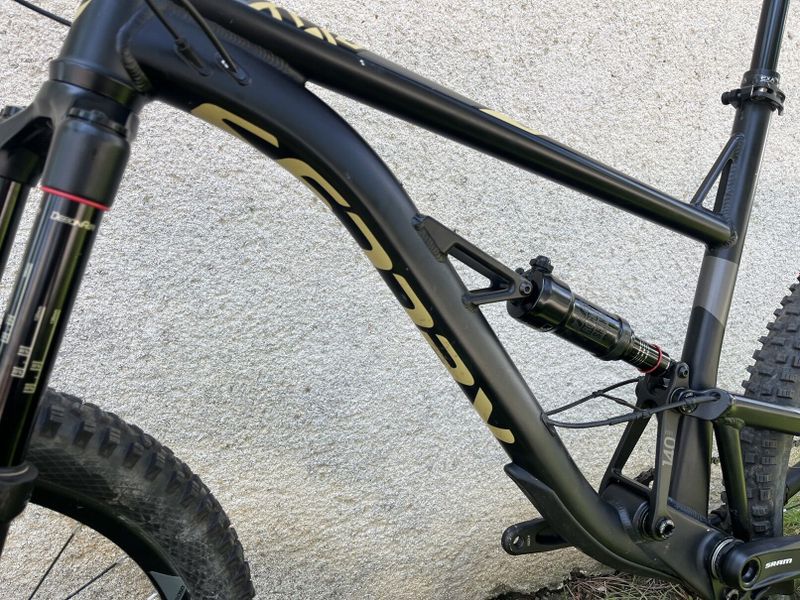 Kellys Thorx 10 L