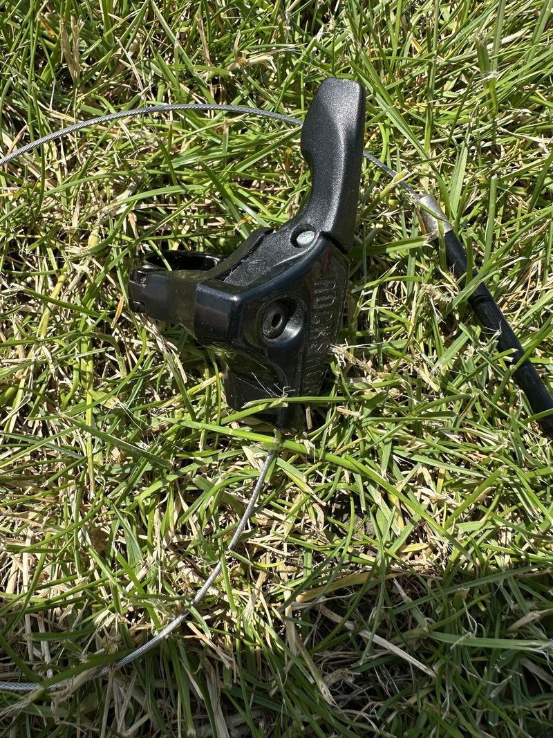 ROCKSHOX PÁČKA ONELOC VPRAVO NAHOŘE NEBO VLEVO DOLE