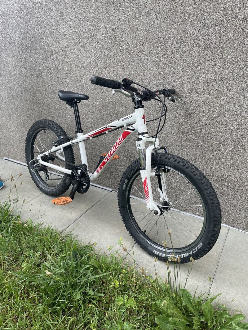 Prodám Specialized HotRock vel.20
