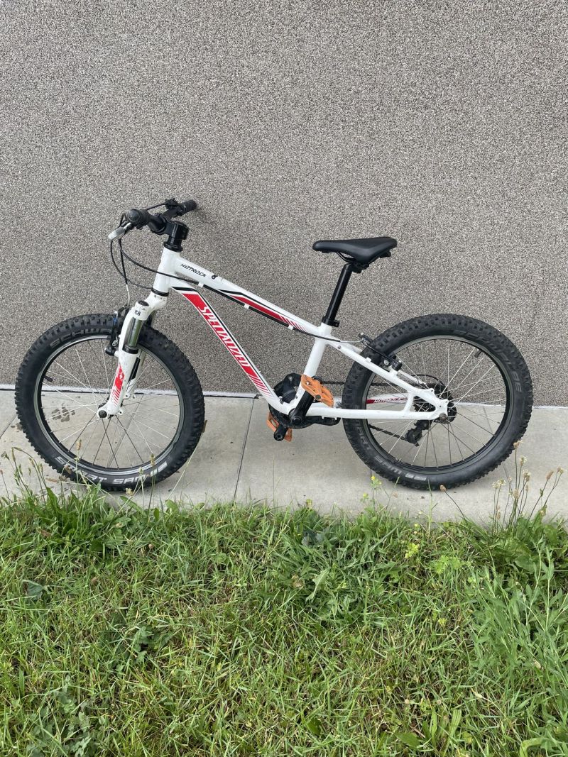 Prodám Specialized HotRock vel.20