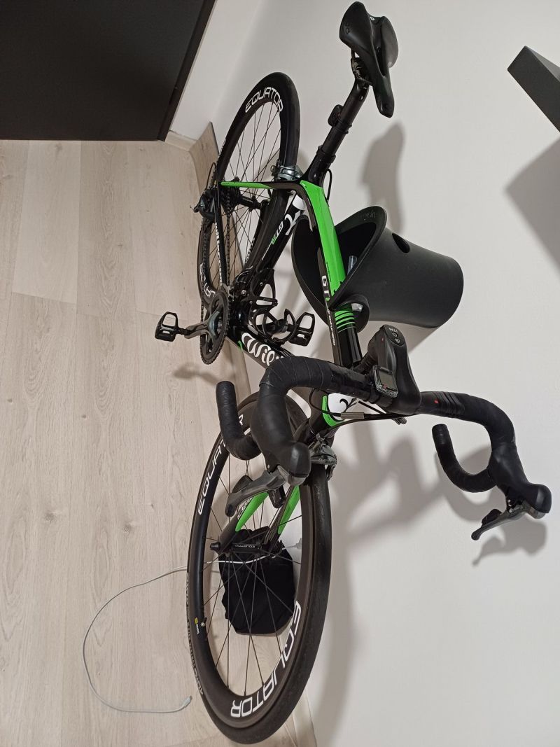 Wilier GTR - vše karbon, včetně kol