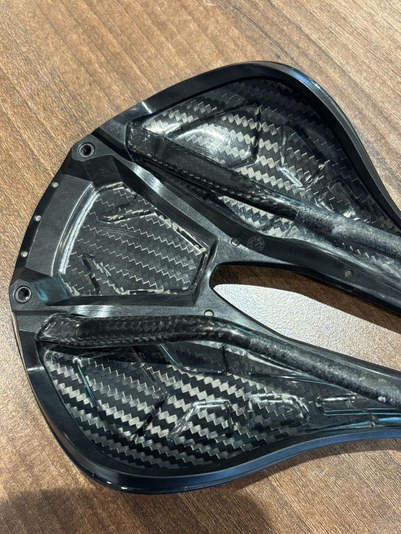 Sedlo S-WORKS Power Carbon 143mm