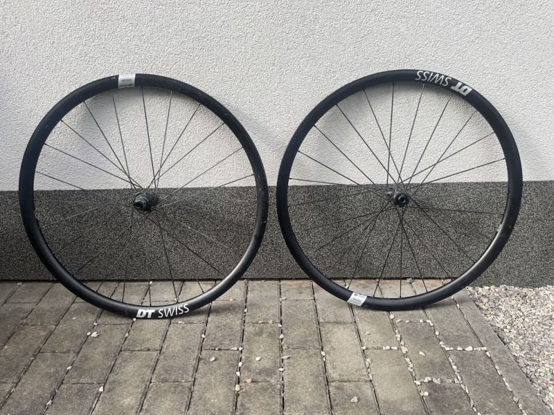 Zapletená kola DT Swiss E1800, 30mm, náboje DT Swiss 370, XD ořech
