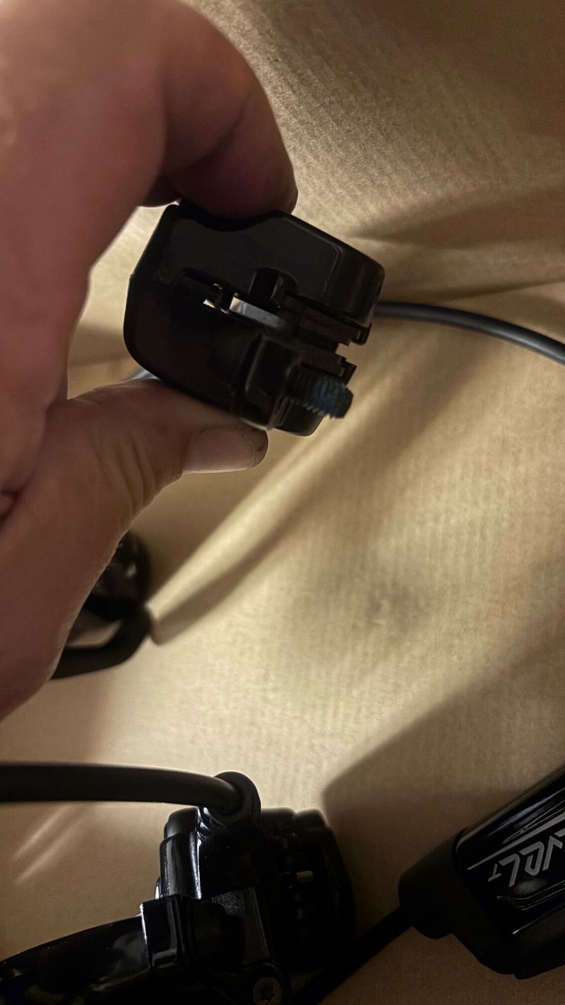 Hydraulické brzdy SRAM LevelT