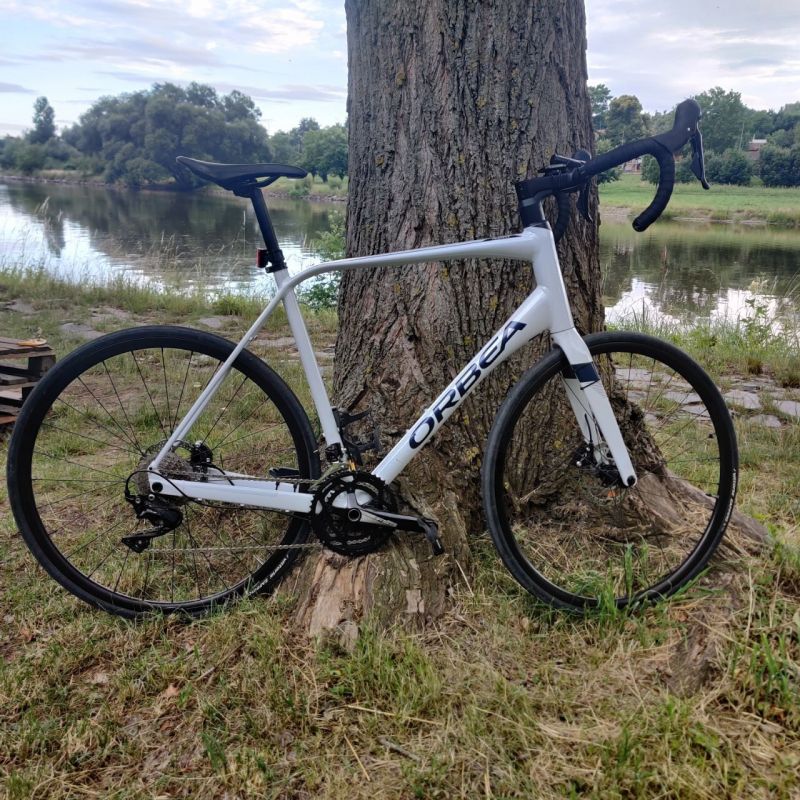 Silniční kolo značky Orbea Avant H30 60 105/disc