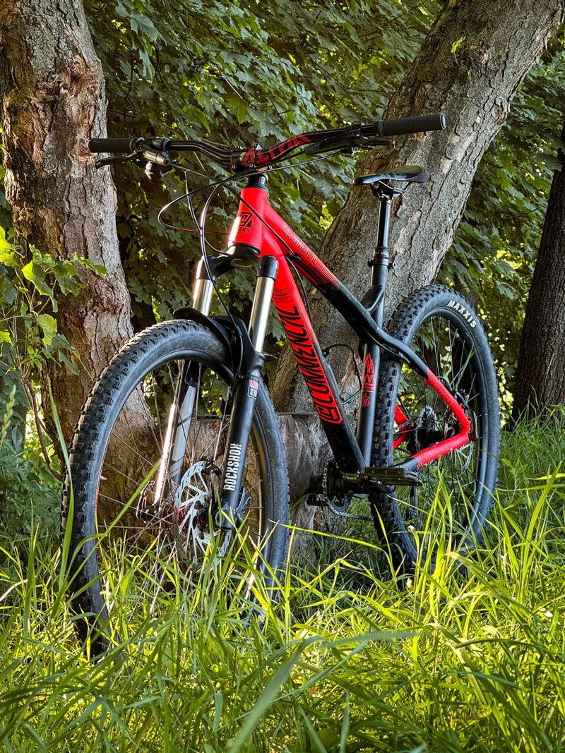Enduro bike COMMENCAL META HT RED 27,5