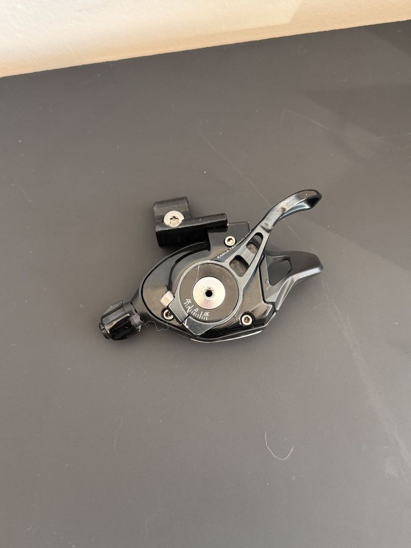 Sram X01 Eagle řadící páčka 12 sp. Lunar