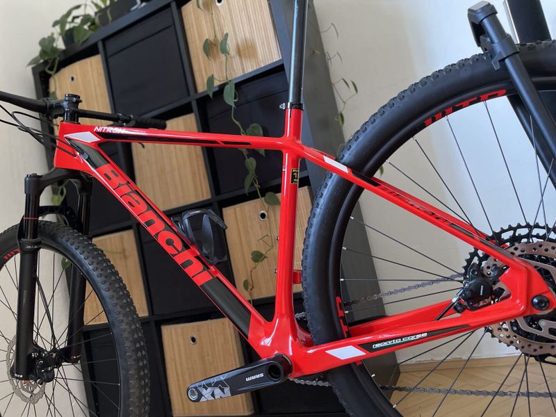 Bianchi Nitron 9.4 carbon / Sram Eagle 1x12 / vel.L / zánovní