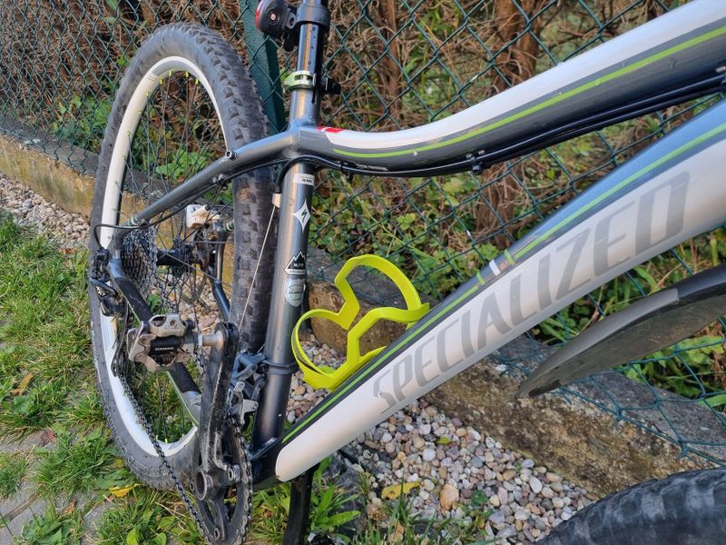 Specialized Jett Expert 29 šedá/bílá/zelená